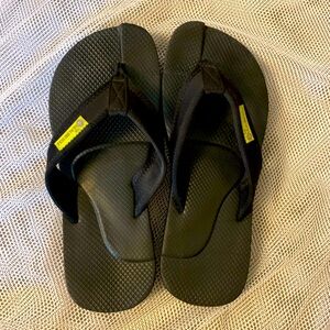 Yellow Box Black and Gray Sandals